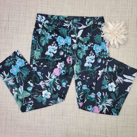 Banana Republic Pants - Banana Republic Women’s Avery Cropped Pants Black Floral‎ Size 6